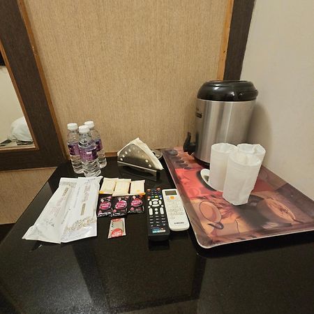 Hotel Merilin Ероде Екстериор снимка