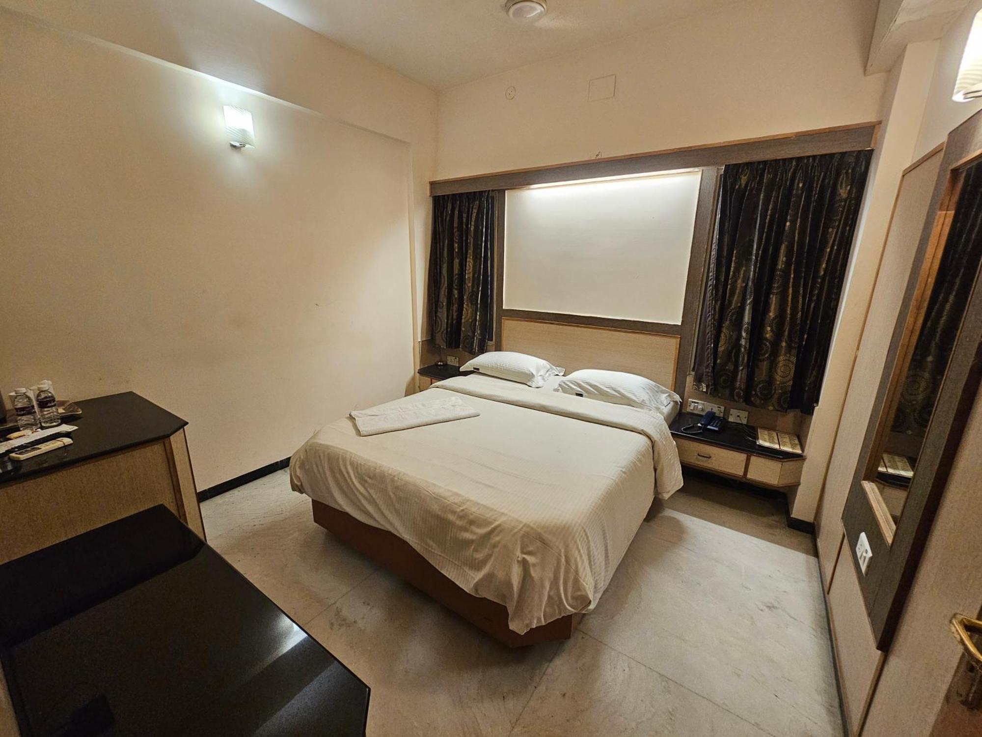 Hotel Merilin Ероде Екстериор снимка